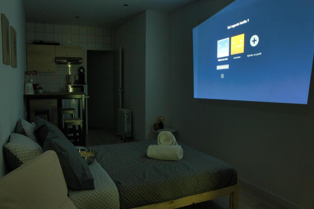 Appartement Studio Vidéoprojecteur&Popcorn - Proche Victoire à Bordeaux Extérieur photo